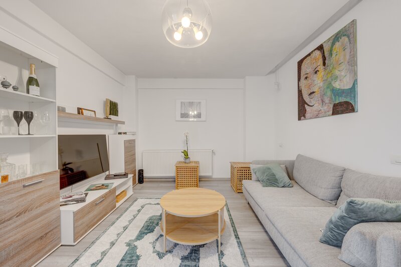 Piata Victoriei, Dr. Iacob Felix, Ultracentral,